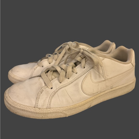 Nike Shoes - [2 for $10] GUC Nike White Leather Women’s Sneakers Size 9.5